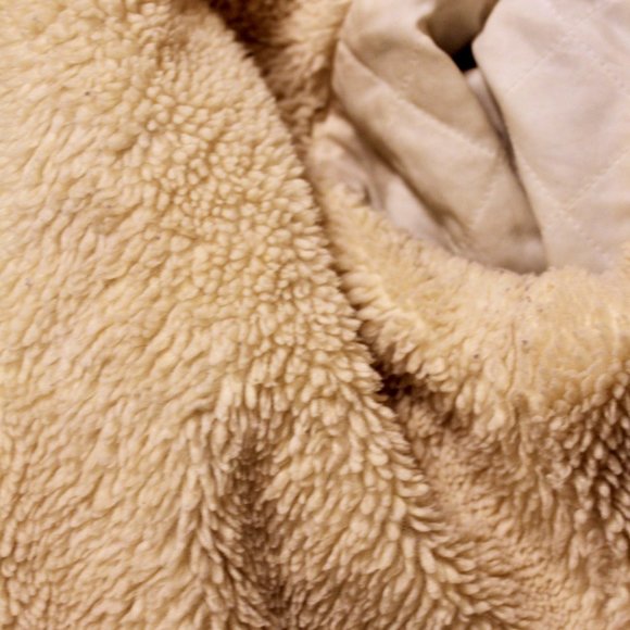 Levi Cropped Sherpa Trucker Jacket Light Medium-wash - Picture 6 of 7